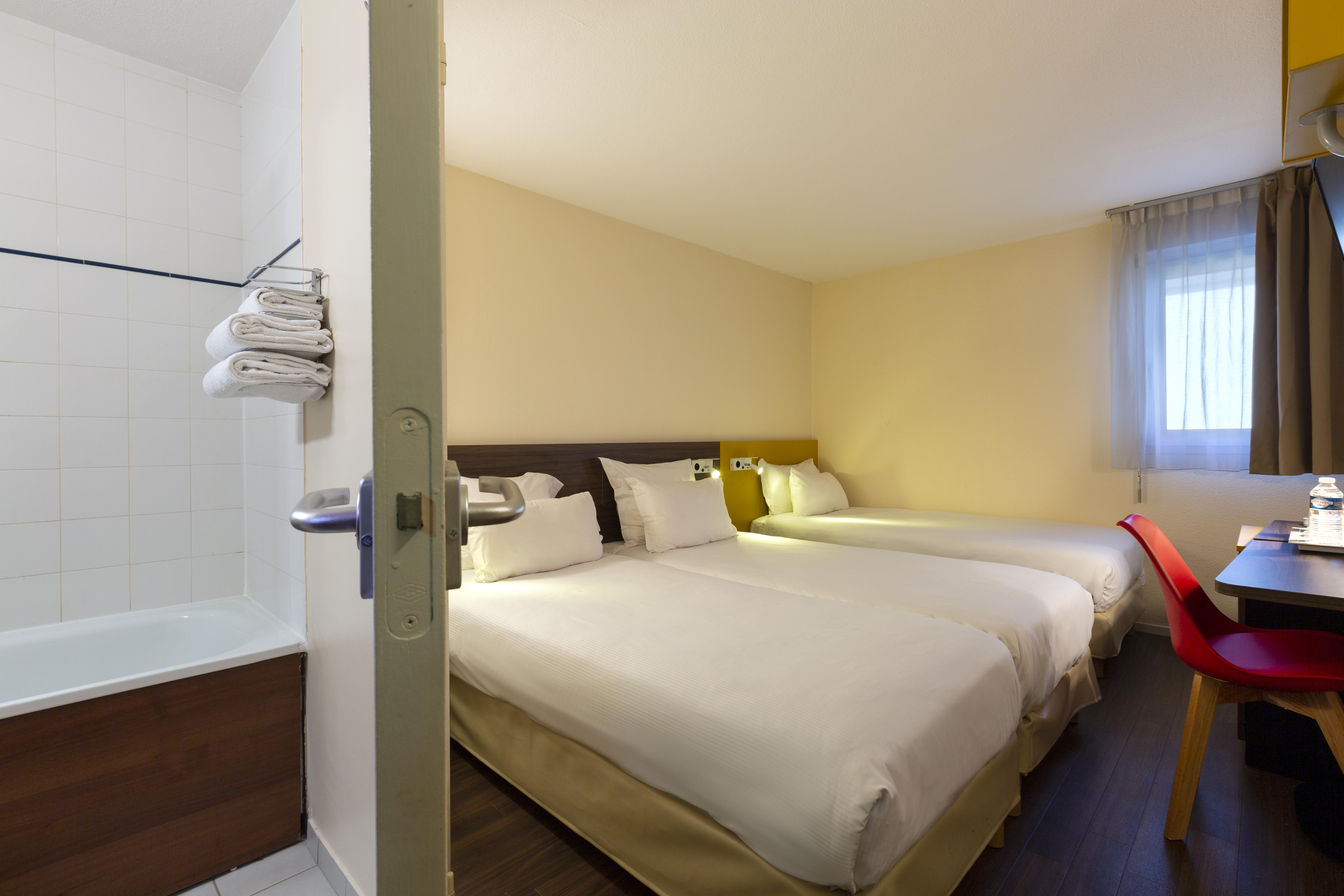 Comfort Hotel Lille Lomme Exterior photo
