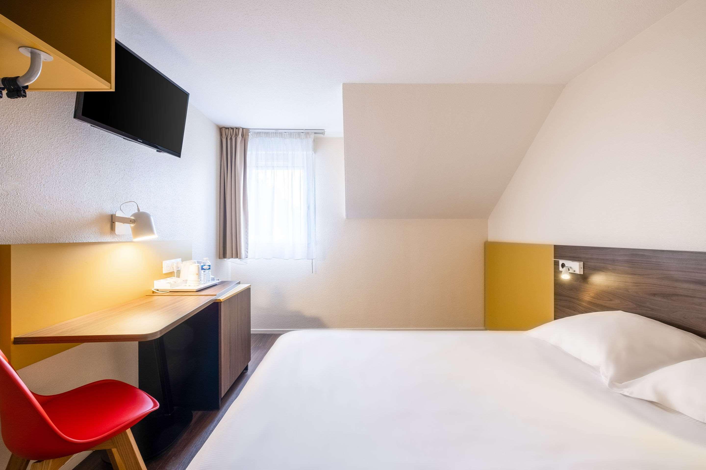 Comfort Hotel Lille Lomme Exterior photo