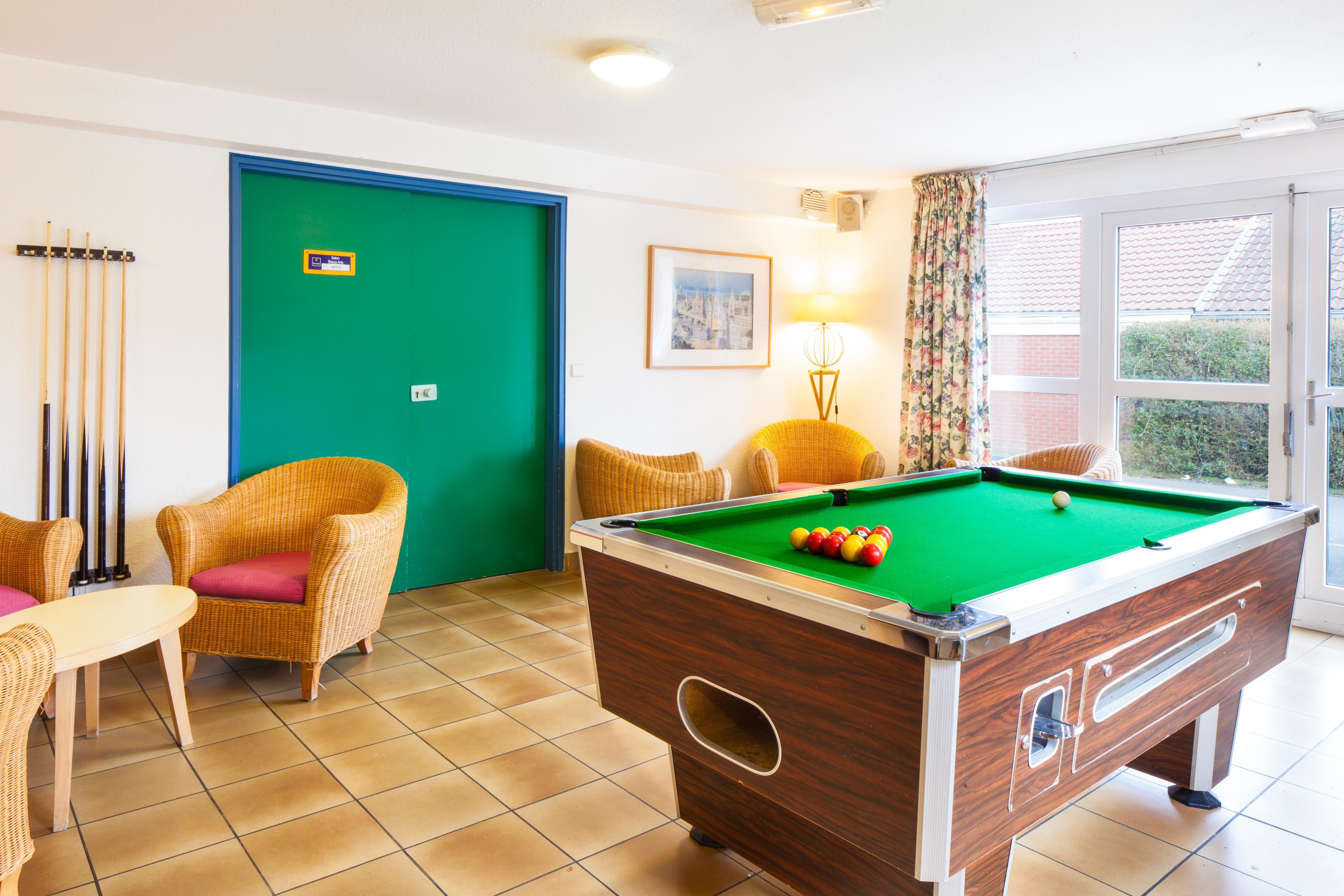 Comfort Hotel Lille Lomme Exterior photo