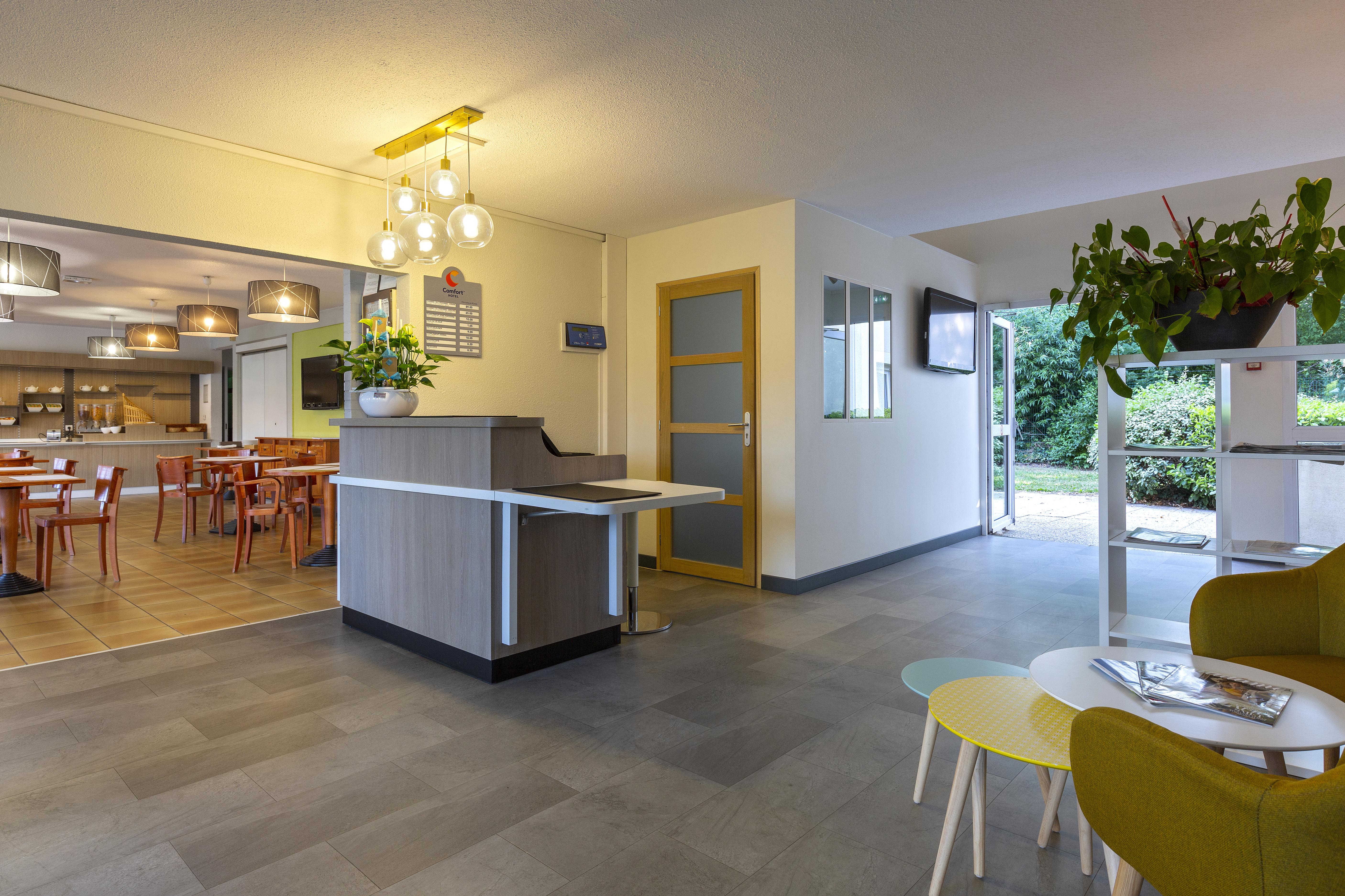 Comfort Hotel Lille Lomme Exterior photo