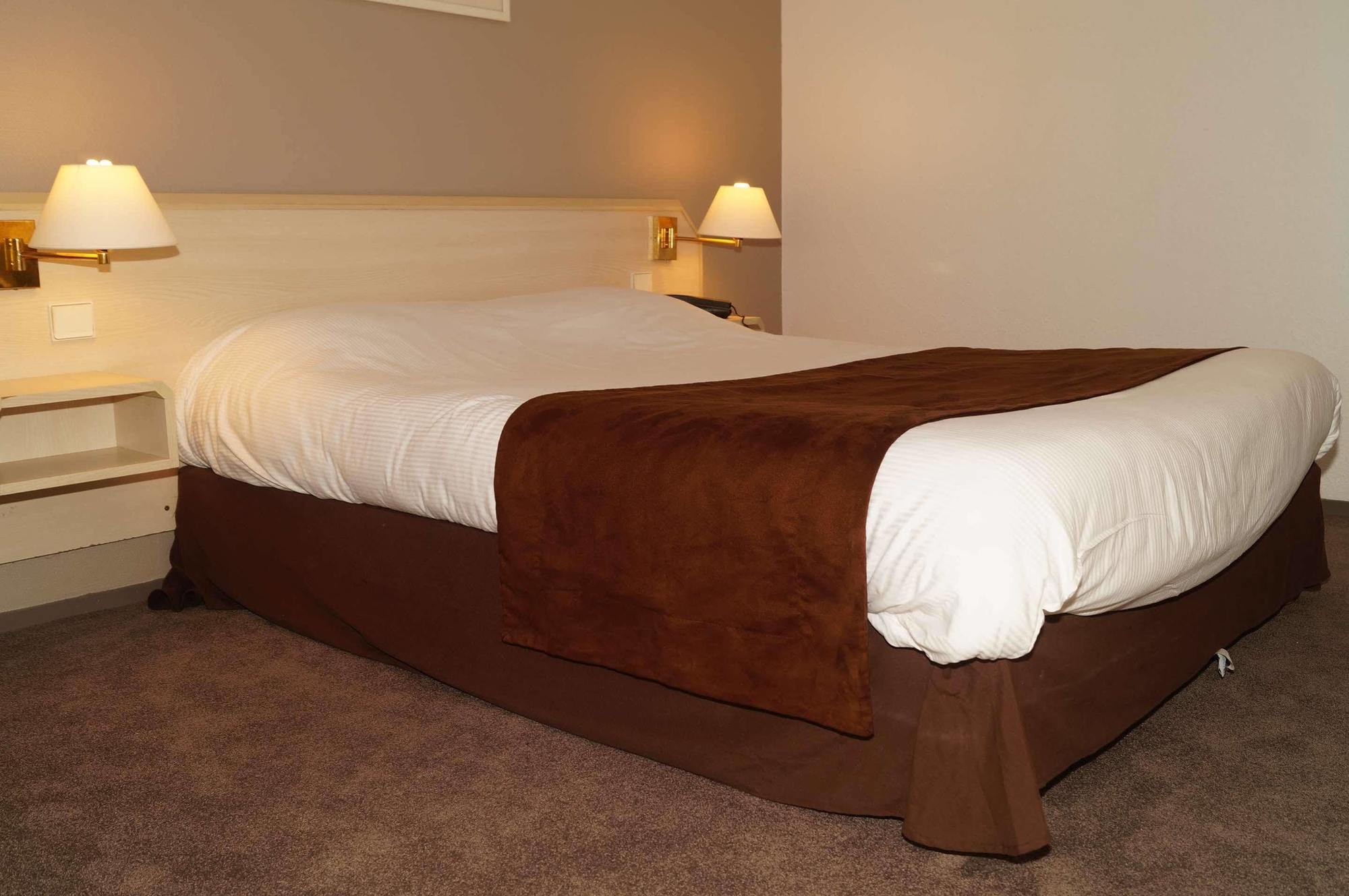 Comfort Hotel Lille Lomme Exterior photo