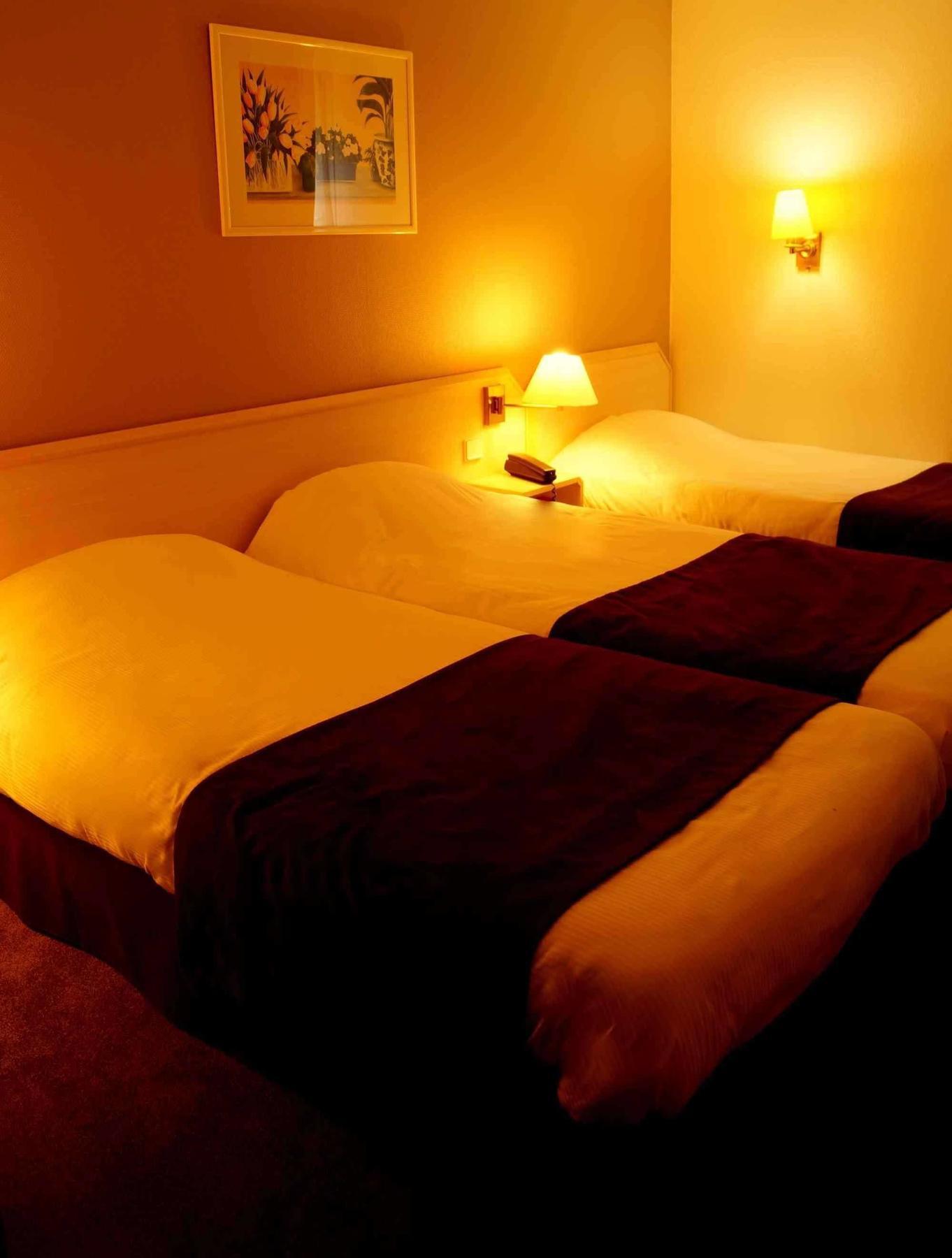 Comfort Hotel Lille Lomme Exterior photo